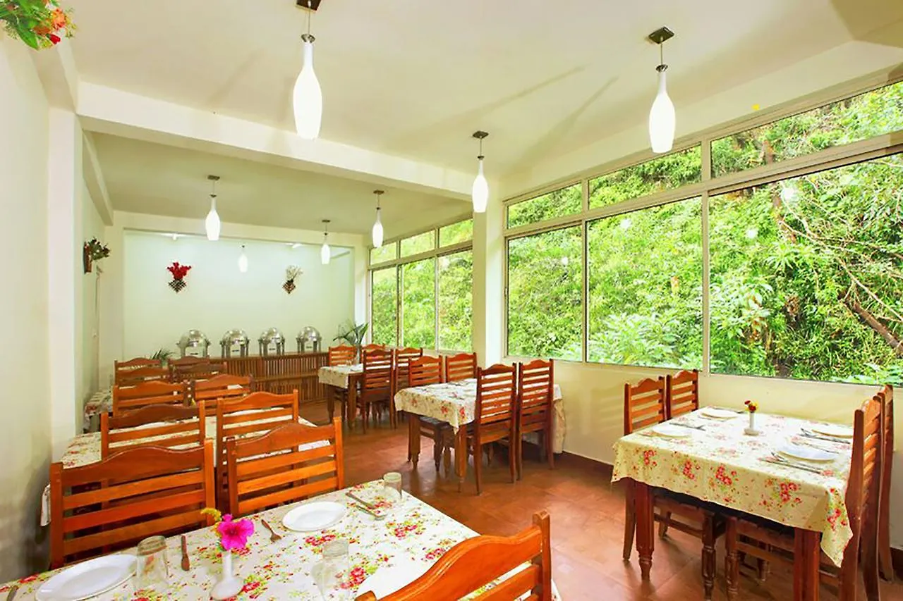 Blue Berg Resort Munnar